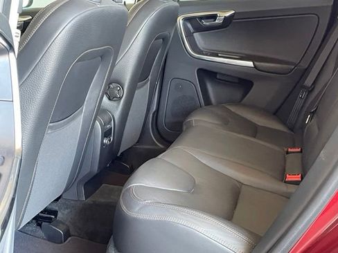 Used 2013 Volvo XC60 T6 AWD/4WD image 17