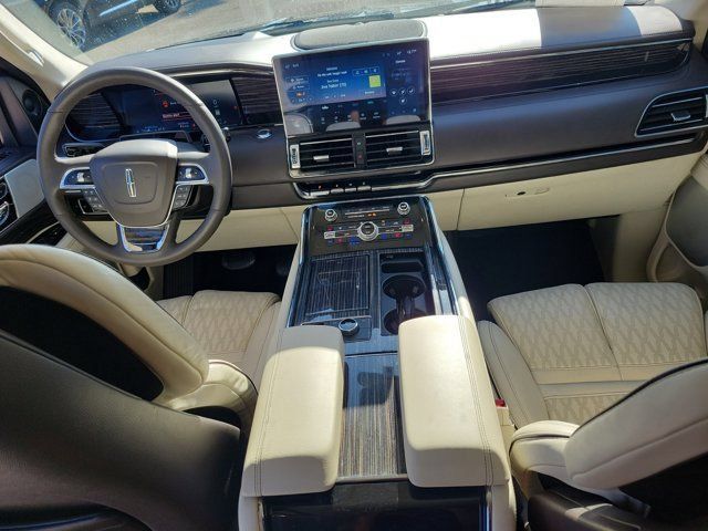 Used 2024 Lincoln Navigator Black Label AWD/4WD image 19
