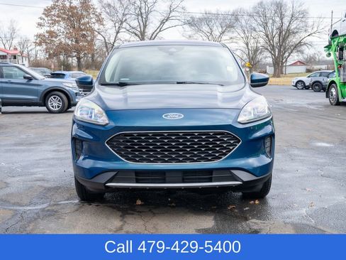 Used 2020 Ford Escape SE image 9