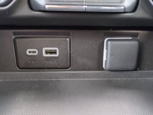 Certified 2024 Chevrolet Tahoe Z71 w/ Luxury Package image 27