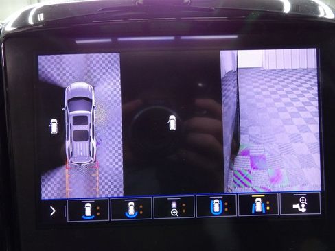 Used 2021 Chevrolet Traverse RS w/ LPO, Floor Liner Package AWD/4WD image 26