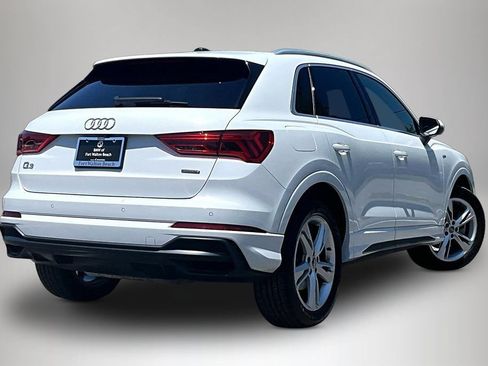 Used 2020 Audi Q3 2.0T Premium Plus w/ Premium Plus Package AWD/4WD image 4