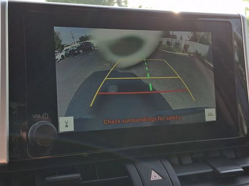 Certified 2025 Toyota RAV4 XLE FWD image 22