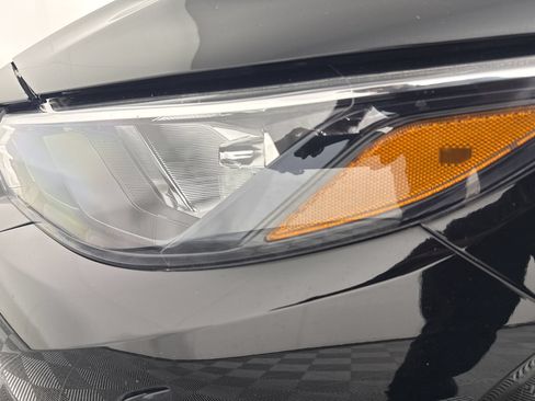 Used 2024 Nissan Sentra SV FWD image 12