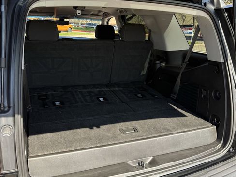 Used 2019 Chevrolet Tahoe LS image 24