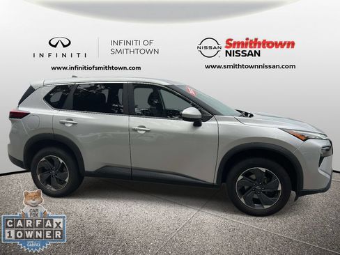 Used 2025 Nissan Rogue SV AWD/4WD image 7