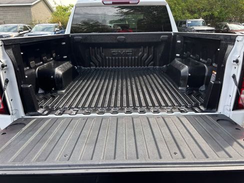 Used 2023 GMC Sierra 1500 Elevation image 13