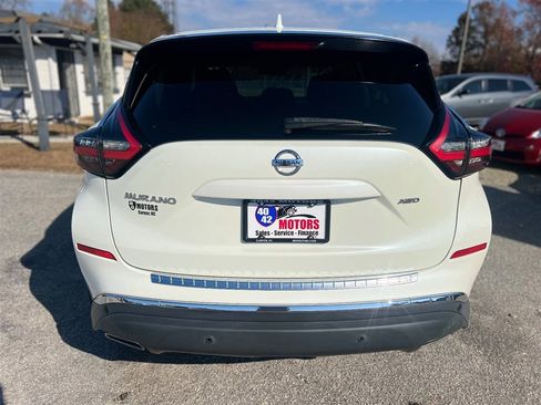 Used 2021 Nissan Murano S image 4