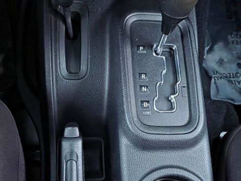 Used 2013 Jeep Wrangler Sport image 17