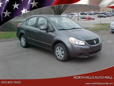 Used 2010 Suzuki SX4 LE FWD image 1