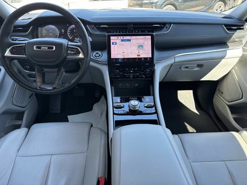 Used 2023 Jeep Grand Cherokee L Overland w/ Advanced Protech Group III image 16