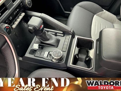 New 2025 Toyota Tacoma TRD Off-Road image 10