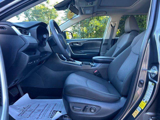 Used 2024 Toyota RAV4 XLE w/ Convenience Package AWD/4WD image 15
