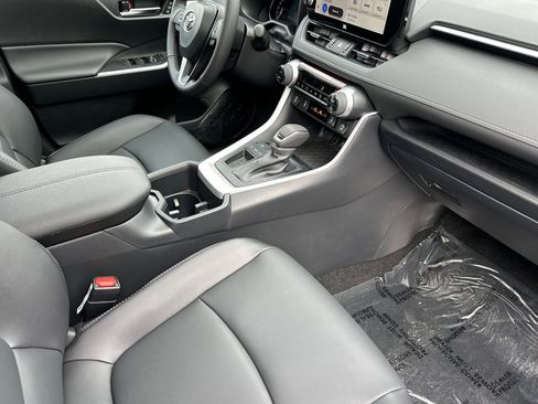 New 2025 Toyota RAV4 XLE Premium image 9