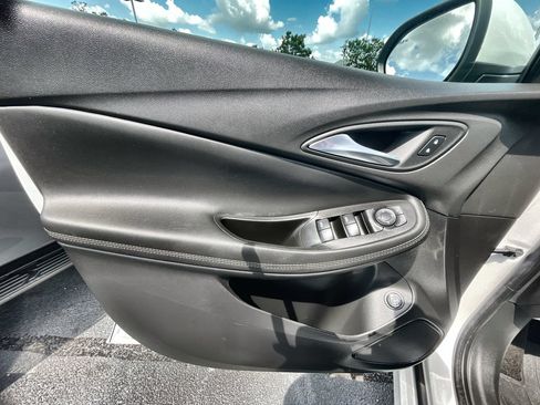 Used 2023 Buick Encore GX Select w/ Sport Touring Package AWD/4WD image 21
