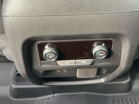 New 2026 Chevrolet Traverse LT w/ Sun and Wheel Package image 24