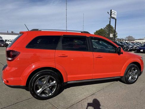 Used 2017 Dodge Journey Crossroad w/ Popular Equipment Group FWD image 8