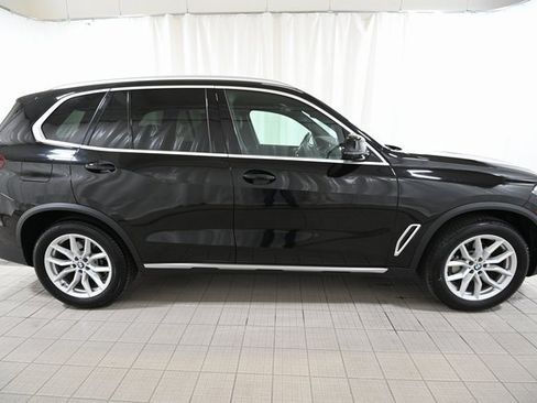 Used 2022 BMW X5 xDrive40i w/ Parking Assistance Package image 14