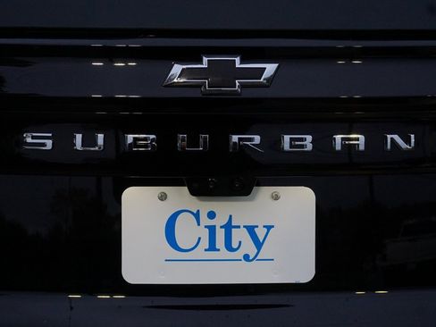 New 2026 Chevrolet Suburban High Country image 38