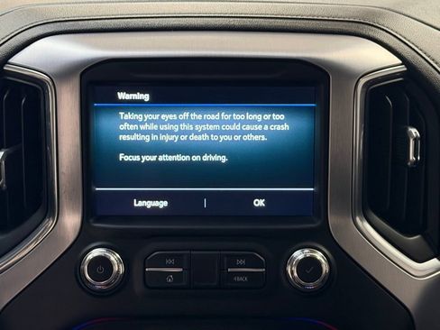 Used 2022 GMC Sierra 2500 SLE w/ SLE Value Package; image 14