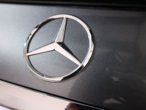 Used 2025 Mercedes-Benz GLS 450 4MATIC w/ AMG Line Exterior image 61