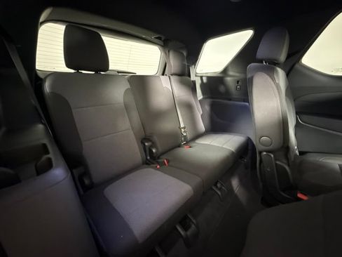 Used 2023 Chevrolet Traverse LT FWD image 30