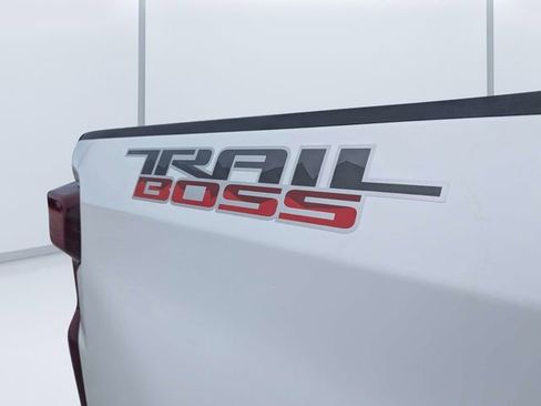Used 2024 Chevrolet Silverado 1500 Custom Trail Boss AWD/4WD image 13