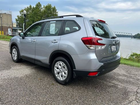Used 2021 Subaru Forester AWD/4WD image 3