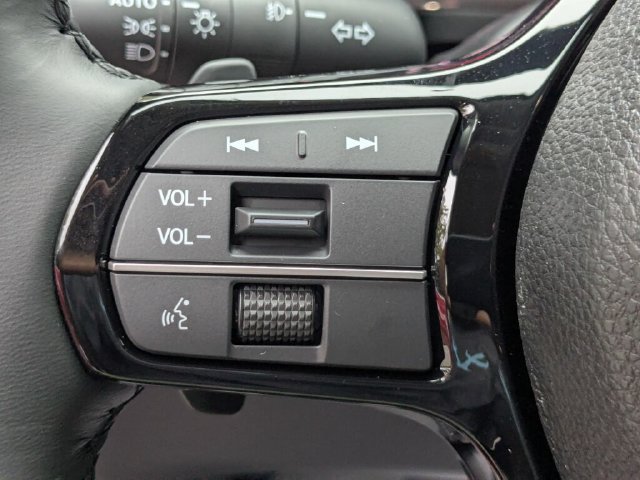 New 2026 Honda Pilot Touring image 17