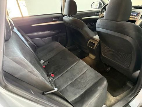 Used 2014 Subaru Outback 2.5i image 32