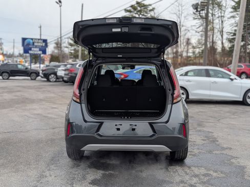 Used 2023 Kia Soul LX image 30