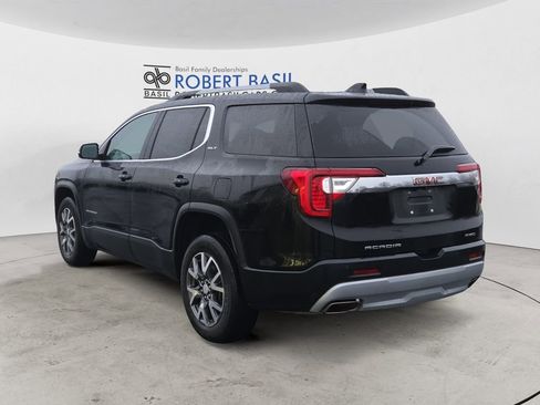 Used 2023 GMC Acadia SLT image 3