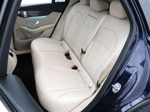 Used 2019 Mercedes-Benz GLC 300 4MATIC image 13