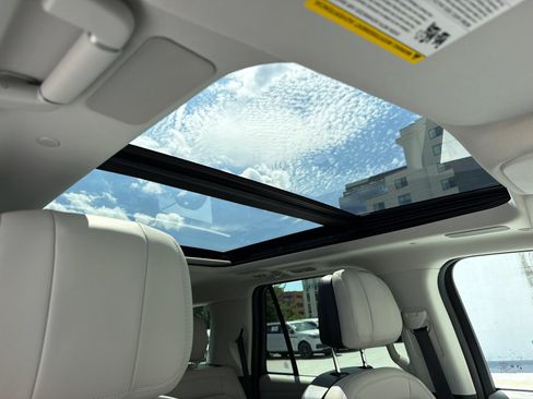 New 2026 Lincoln Navigator Reserve AWD/4WD image 14