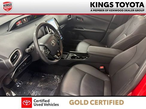 Certified 2022 Toyota Prius Prime Limited FWD image 18