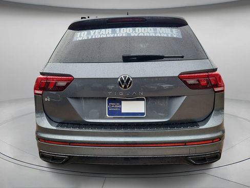 Used 2022 Volkswagen Tiguan SE R-Line image 6