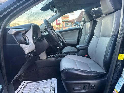 Used 2016 Toyota RAV4 Limited image 17