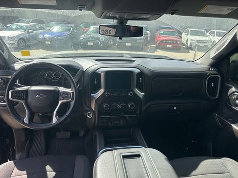 Used 2021 Chevrolet Silverado 1500 RST image 9