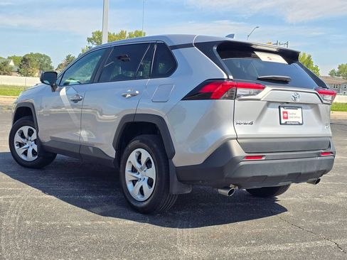 Certified 2023 Toyota RAV4 LE AWD/4WD image 17