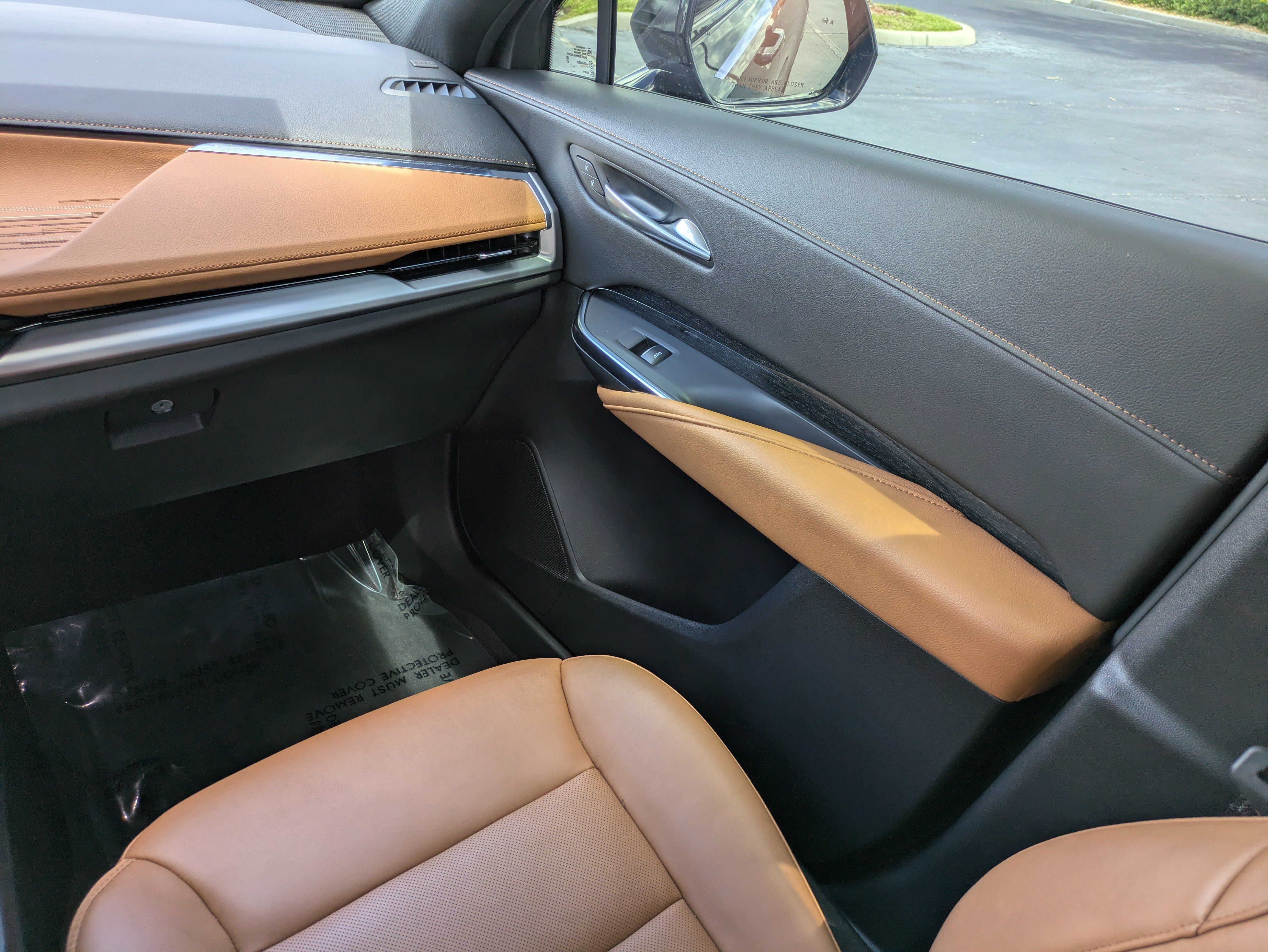 Certified 2024 Cadillac XT4 Sport FWD image 14