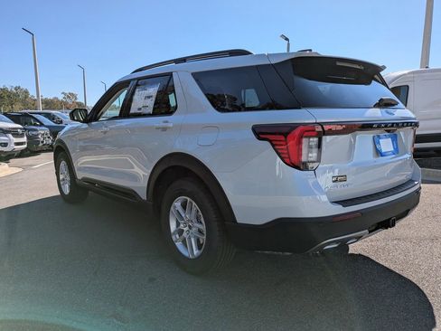 New 2026 Ford Explorer Active w/ Active Comfort Package image 6