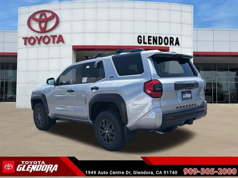 New 2026 Toyota 4Runner SR5 AWD/4WD image 7