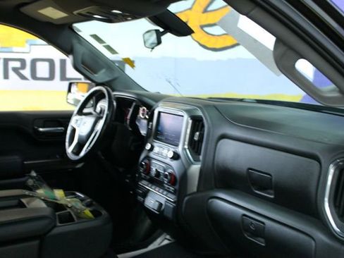 Used 2021 Chevrolet Silverado 1500 RST image 12