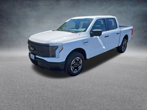 Certified 2022 Ford F150 Lightning Pro w/ Tow Technology Package AWD/4WD image 3