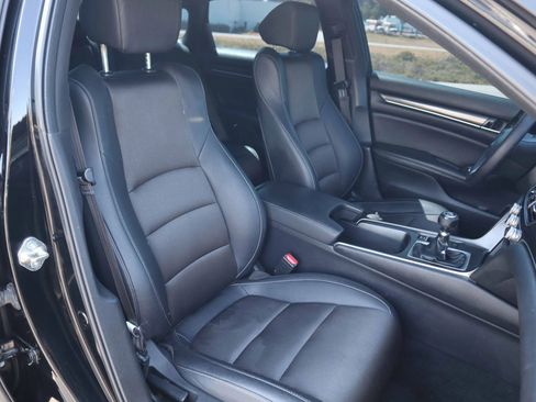 Used 2019 Honda Accord Sport image 5