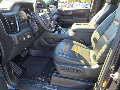 Used 2022 GMC Sierra 1500 AT4 w/ AT4 Preferred Package image 25