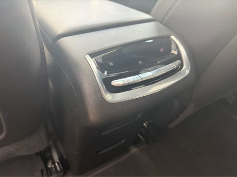 Used 2020 Cadillac XT6 Sport w/ Platinum Package AWD/4WD image 23