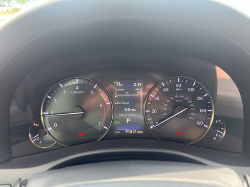 Used 2016 Lexus GS 200t image 40