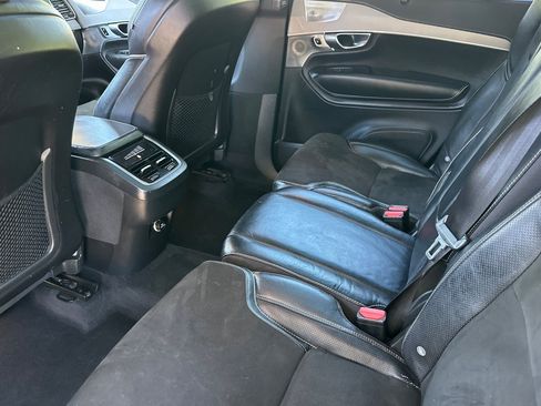 Used 2019 Volvo XC90 T6 R-Design w/ Advanced Package AWD/4WD image 28