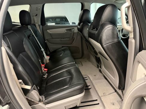 Used 2015 Chevrolet Traverse LS image 23